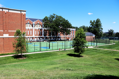 memorial gym outdoor basketball courts